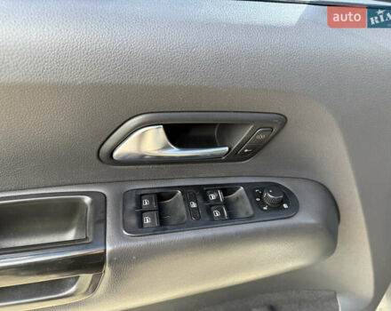 Серый Фольксваген Амарок, объемом двигателя 2 л и пробегом 265 тыс. км за 16700 $, фото 37 на Automoto.ua