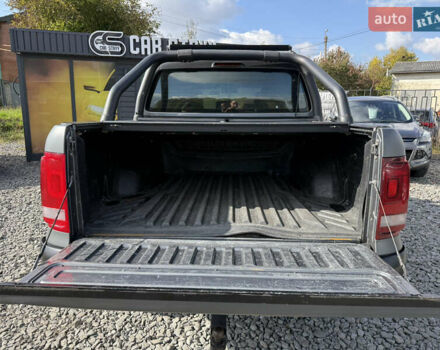 Серый Фольксваген Амарок, объемом двигателя 2 л и пробегом 265 тыс. км за 16700 $, фото 4 на Automoto.ua