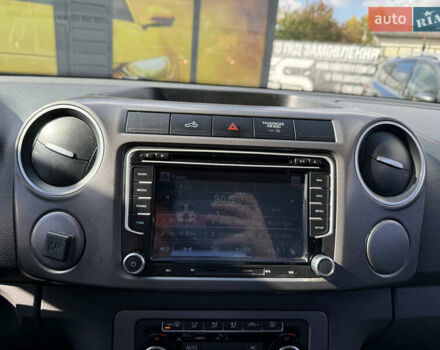 Серый Фольксваген Амарок, объемом двигателя 2 л и пробегом 265 тыс. км за 16700 $, фото 41 на Automoto.ua