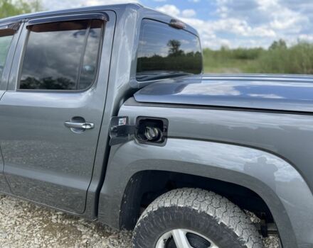 Серый Фольксваген Амарок, объемом двигателя 2 л и пробегом 335 тыс. км за 20000 $, фото 7 на Automoto.ua