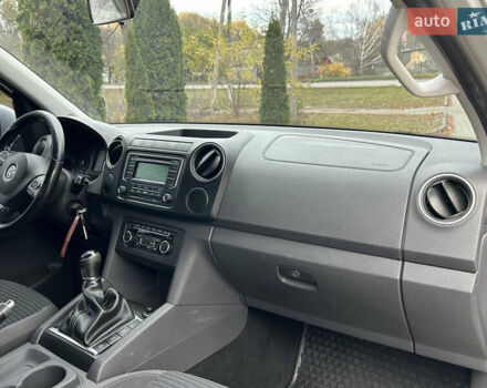 Серый Фольксваген Амарок, объемом двигателя 1.97 л и пробегом 264 тыс. км за 21000 $, фото 22 на Automoto.ua