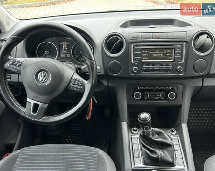 Серый Фольксваген Амарок, объемом двигателя 1.97 л и пробегом 264 тыс. км за 21000 $, фото 18 на Automoto.ua