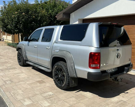 Серый Фольксваген Амарок, объемом двигателя 1.97 л и пробегом 300 тыс. км за 25000 $, фото 3 на Automoto.ua