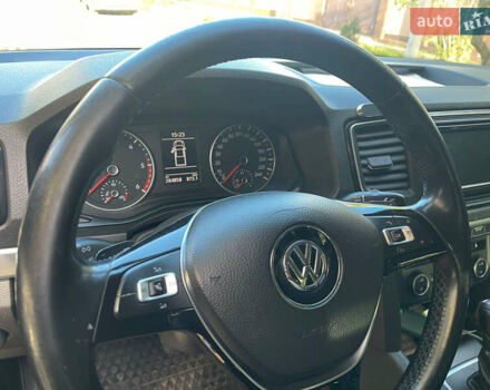 Серый Фольксваген Амарок, объемом двигателя 2.97 л и пробегом 285 тыс. км за 30000 $, фото 5 на Automoto.ua