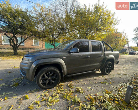 Серый Фольксваген Амарок, объемом двигателя 2.97 л и пробегом 285 тыс. км за 30000 $, фото 1 на Automoto.ua