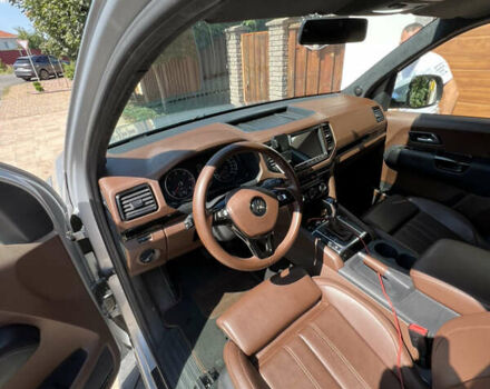 Серый Фольксваген Амарок, объемом двигателя 1.97 л и пробегом 300 тыс. км за 25000 $, фото 8 на Automoto.ua