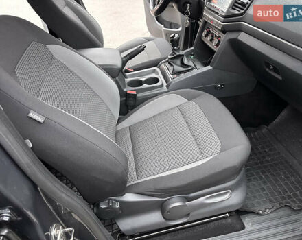 Серый Фольксваген Амарок, объемом двигателя 2 л и пробегом 148 тыс. км за 22000 $, фото 14 на Automoto.ua