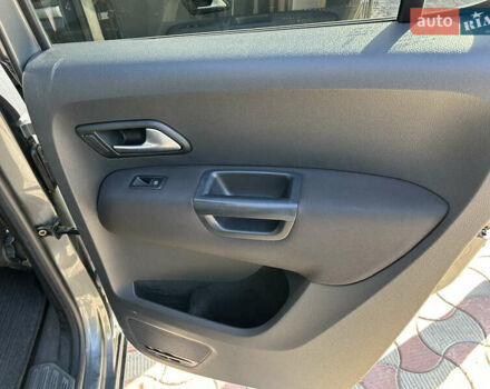 Серый Фольксваген Амарок, объемом двигателя 1.97 л и пробегом 230 тыс. км за 19900 $, фото 6 на Automoto.ua