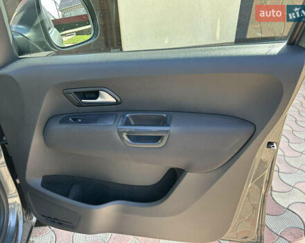 Серый Фольксваген Амарок, объемом двигателя 1.97 л и пробегом 230 тыс. км за 19900 $, фото 3 на Automoto.ua