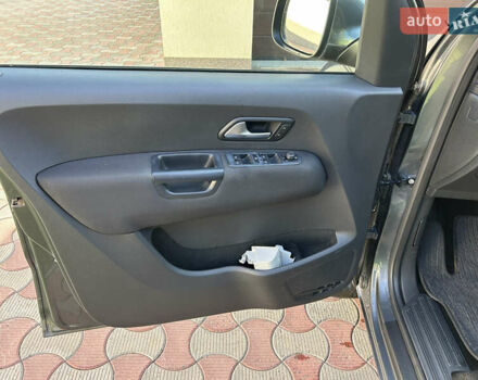 Серый Фольксваген Амарок, объемом двигателя 1.97 л и пробегом 230 тыс. км за 19900 $, фото 9 на Automoto.ua