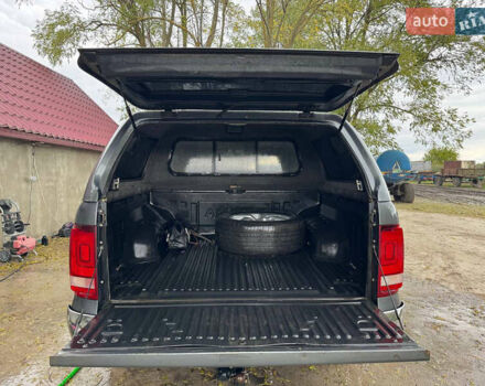 Серый Фольксваген Амарок, объемом двигателя 2.97 л и пробегом 172 тыс. км за 31000 $, фото 7 на Automoto.ua