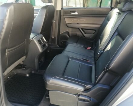 Сірий Фольксваген Амарок, об'ємом двигуна 0 л та пробігом 37 тис. км за 30100 $, фото 6 на Automoto.ua