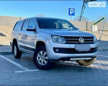 Серый Фольксваген Амарок, объемом двигателя 2 л и пробегом 320 тыс. км за 16000 $, фото 1 на Automoto.ua