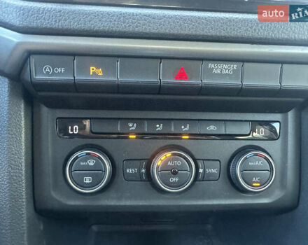 Фольксваген Амарок 2017 в Житомире на Automoto.ua Синий Фольксваген Амарок, объемом двигателя 3 л и пробегом 192 тыс. км за 28500 $, фото 33 на Automoto.ua