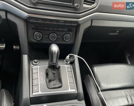 Синий Фольксваген Амарок, объемом двигателя 2.97 л и пробегом 118 тыс. км за 43700 $, фото 26 на Automoto.ua