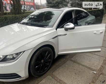 Білий Фольксваген Arteon, об'ємом двигуна 2 л та пробігом 229 тис. км за 26800 $, фото 6 на Automoto.ua