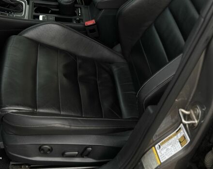 Белый Фольксваген Arteon, объемом двигателя 2 л и пробегом 133 тыс. км за 25000 $, фото 13 на Automoto.ua