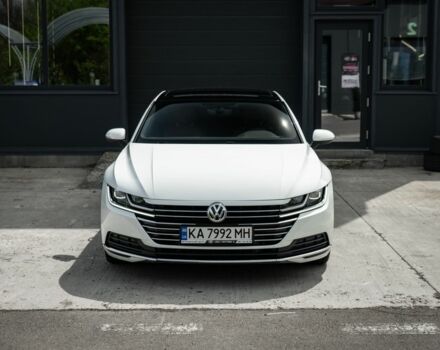 Белый Фольксваген Arteon, объемом двигателя 2 л и пробегом 76 тыс. км за 31000 $, фото 2 на Automoto.ua