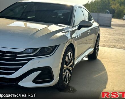 Белый Фольксваген Arteon, объемом двигателя 2 л и пробегом 125 тыс. км за 23999 $, фото 11 на Automoto.ua