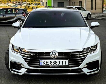 Белый Фольксваген Arteon, объемом двигателя 2 л и пробегом 46 тыс. км за 22000 $, фото 1 на Automoto.ua