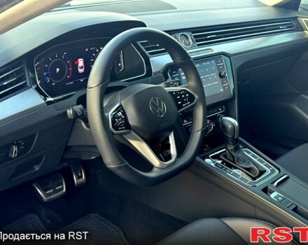 Белый Фольксваген Arteon, объемом двигателя 2 л и пробегом 125 тыс. км за 23999 $, фото 9 на Automoto.ua