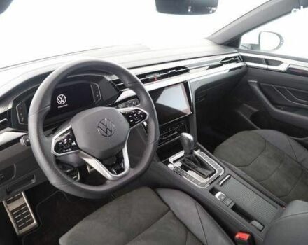 Белый Фольксваген Arteon, объемом двигателя 2 л и пробегом 15 тыс. км за 41990 $, фото 10 на Automoto.ua