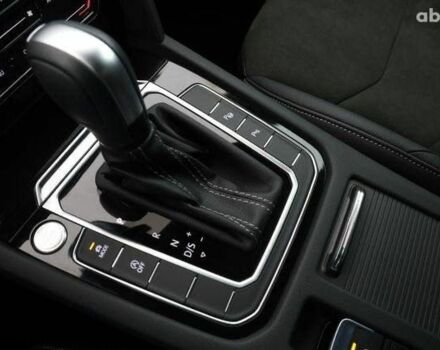 Белый Фольксваген Arteon, объемом двигателя 2 л и пробегом 15 тыс. км за 41990 $, фото 12 на Automoto.ua
