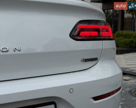 Белый Фольксваген Arteon, объемом двигателя 2 л и пробегом 93 тыс. км за 41500 $, фото 22 на Automoto.ua
