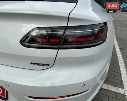 Белый Фольксваген Arteon, объемом двигателя 2 л и пробегом 163 тыс. км за 35700 $, фото 14 на Automoto.ua