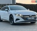 Белый Фольксваген Arteon, объемом двигателя 2 л и пробегом 170 тыс. км за 35500 $, фото 1 на Automoto.ua