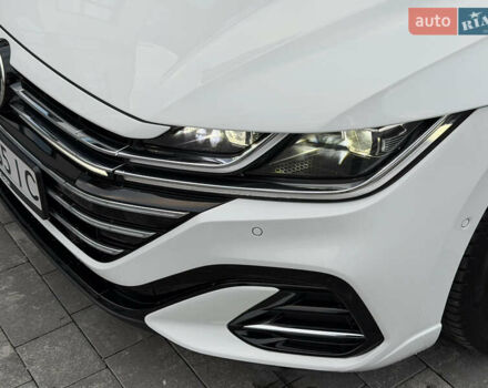 Белый Фольксваген Arteon, объемом двигателя 2 л и пробегом 93 тыс. км за 41500 $, фото 10 на Automoto.ua