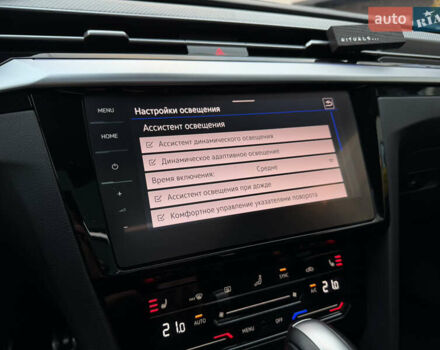 Белый Фольксваген Arteon, объемом двигателя 2 л и пробегом 93 тыс. км за 41500 $, фото 58 на Automoto.ua