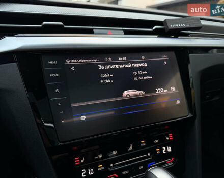Белый Фольксваген Arteon, объемом двигателя 2 л и пробегом 93 тыс. км за 41500 $, фото 57 на Automoto.ua