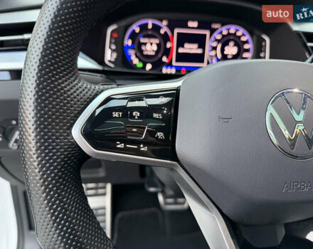 Белый Фольксваген Arteon, объемом двигателя 2 л и пробегом 93 тыс. км за 41500 $, фото 36 на Automoto.ua