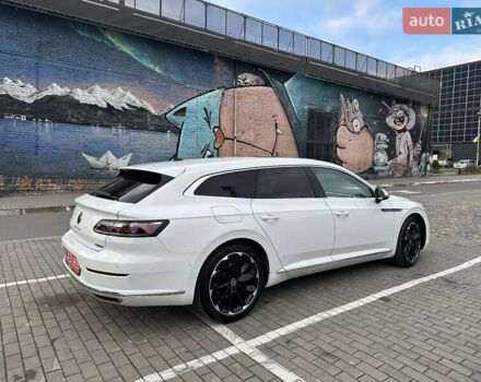 Белый Фольксваген Arteon, объемом двигателя 2 л и пробегом 163 тыс. км за 35700 $, фото 5 на Automoto.ua