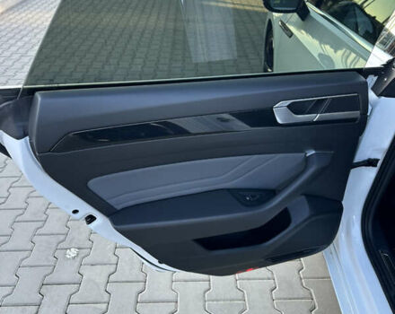 Белый Фольксваген Arteon, объемом двигателя 1.97 л и пробегом 158 тыс. км за 36900 $, фото 18 на Automoto.ua