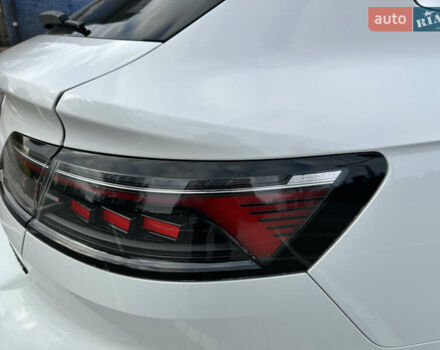 Белый Фольксваген Arteon, объемом двигателя 2 л и пробегом 163 тыс. км за 35700 $, фото 15 на Automoto.ua
