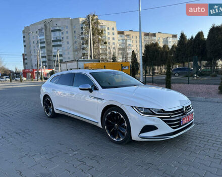 Белый Фольксваген Arteon, объемом двигателя 1.97 л и пробегом 158 тыс. км за 36900 $, фото 3 на Automoto.ua