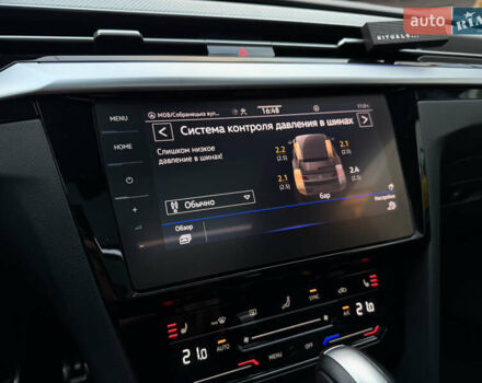 Белый Фольксваген Arteon, объемом двигателя 2 л и пробегом 93 тыс. км за 41500 $, фото 56 на Automoto.ua
