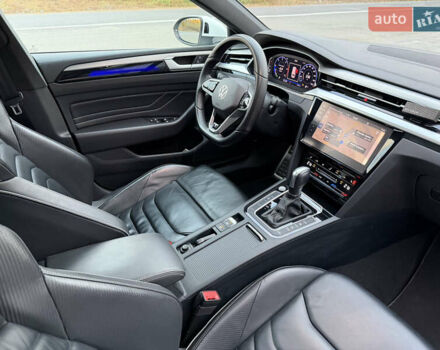 Белый Фольксваген Arteon, объемом двигателя 2 л и пробегом 93 тыс. км за 41500 $, фото 28 на Automoto.ua