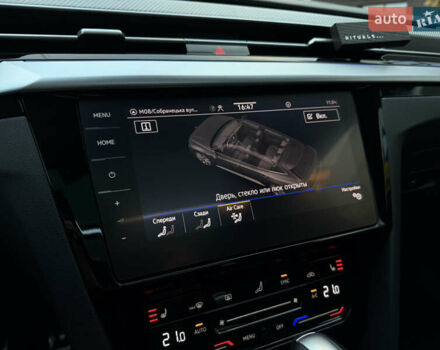 Белый Фольксваген Arteon, объемом двигателя 2 л и пробегом 93 тыс. км за 41500 $, фото 52 на Automoto.ua