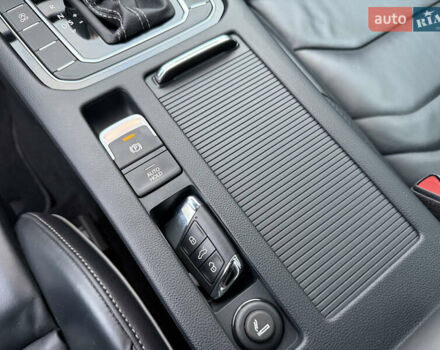 Белый Фольксваген Arteon, объемом двигателя 2 л и пробегом 93 тыс. км за 41500 $, фото 40 на Automoto.ua