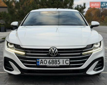 Белый Фольксваген Arteon, объемом двигателя 2 л и пробегом 93 тыс. км за 41500 $, фото 4 на Automoto.ua