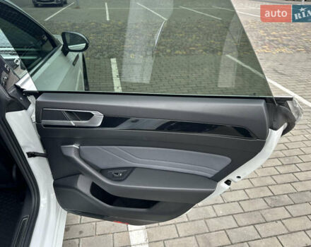 Белый Фольксваген Arteon, объемом двигателя 2 л и пробегом 163 тыс. км за 35700 $, фото 25 на Automoto.ua