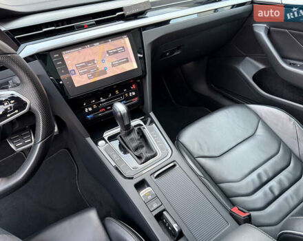 Белый Фольксваген Arteon, объемом двигателя 2 л и пробегом 93 тыс. км за 41500 $, фото 39 на Automoto.ua