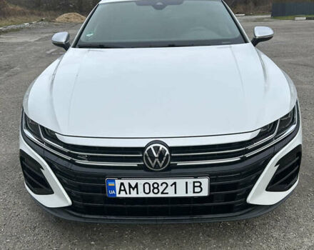 Белый Фольксваген Arteon, объемом двигателя 1.98 л и пробегом 28 тыс. км за 52000 $, фото 3 на Automoto.ua
