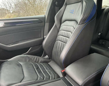 Белый Фольксваген Arteon, объемом двигателя 1.98 л и пробегом 28 тыс. км за 52000 $, фото 11 на Automoto.ua