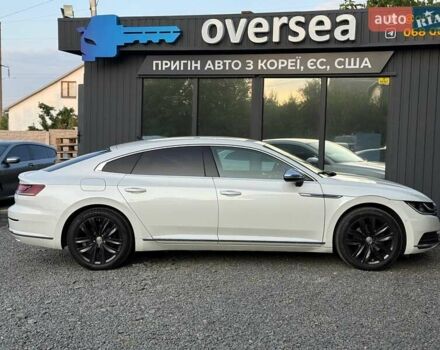 Белый Фольксваген Arteon, объемом двигателя 2 л и пробегом 229 тыс. км за 22000 $, фото 9 на Automoto.ua