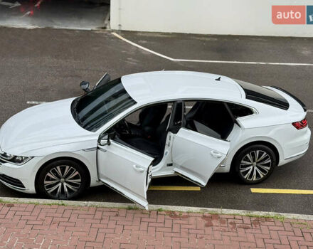 Белый Фольксваген Arteon, объемом двигателя 2 л и пробегом 206 тыс. км за 24500 $, фото 20 на Automoto.ua
