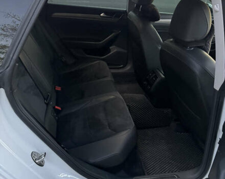 Білий Фольксваген Arteon, об'ємом двигуна 1.97 л та пробігом 160 тис. км за 27000 $, фото 38 на Automoto.ua